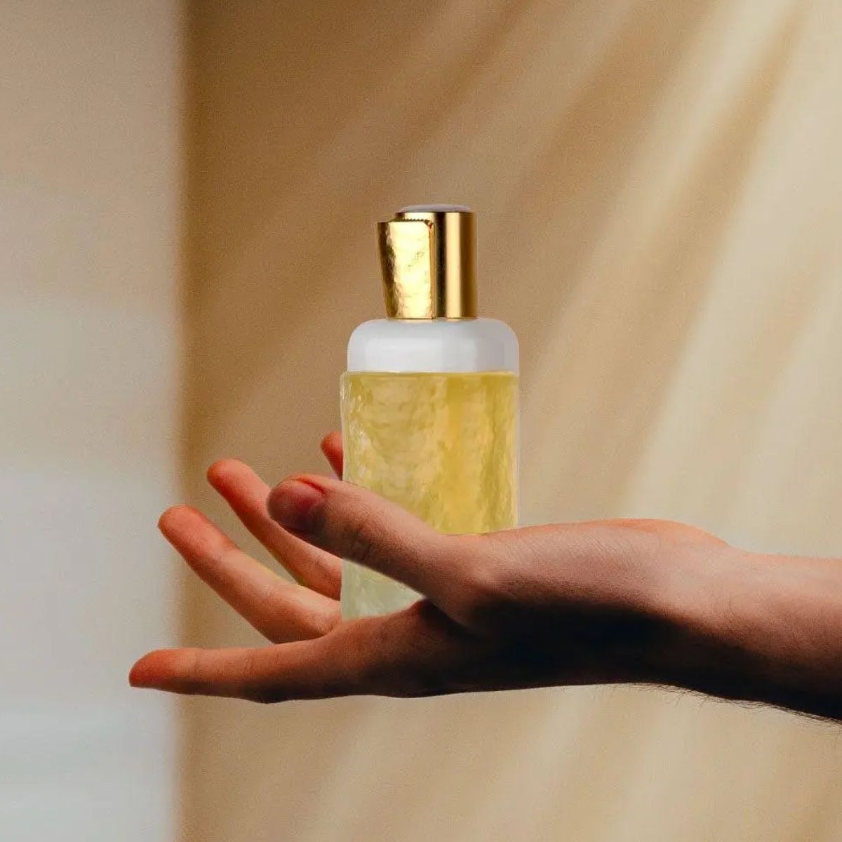 Lattafa Ajayeb Dubai Portrait (white) 100ml Eau De Parfum